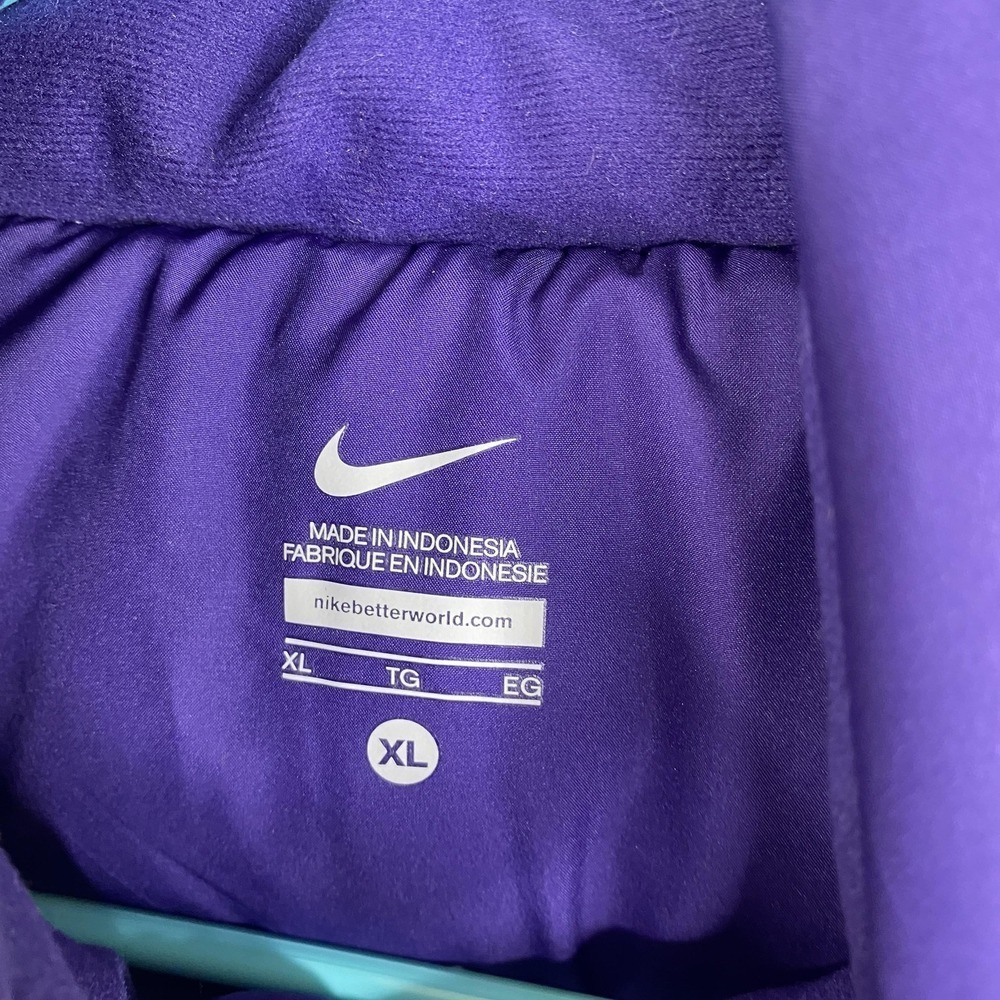 Washington Huskies Jacket Womens XL Gray Purple Nike NCAA Football Puffer Vest - Picture 5 of 10